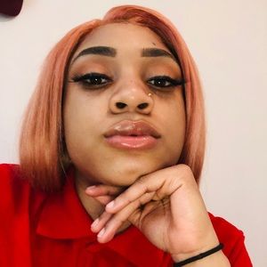 Meet your Posher, Shadavia